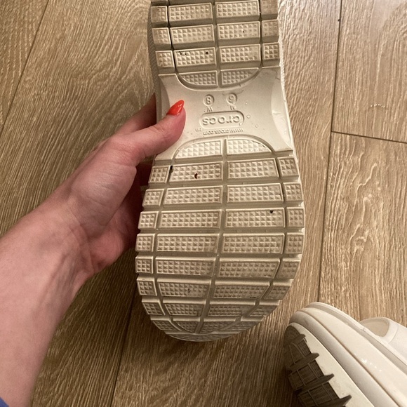 Crocs White Platform Sandals - Picture 4 of 4